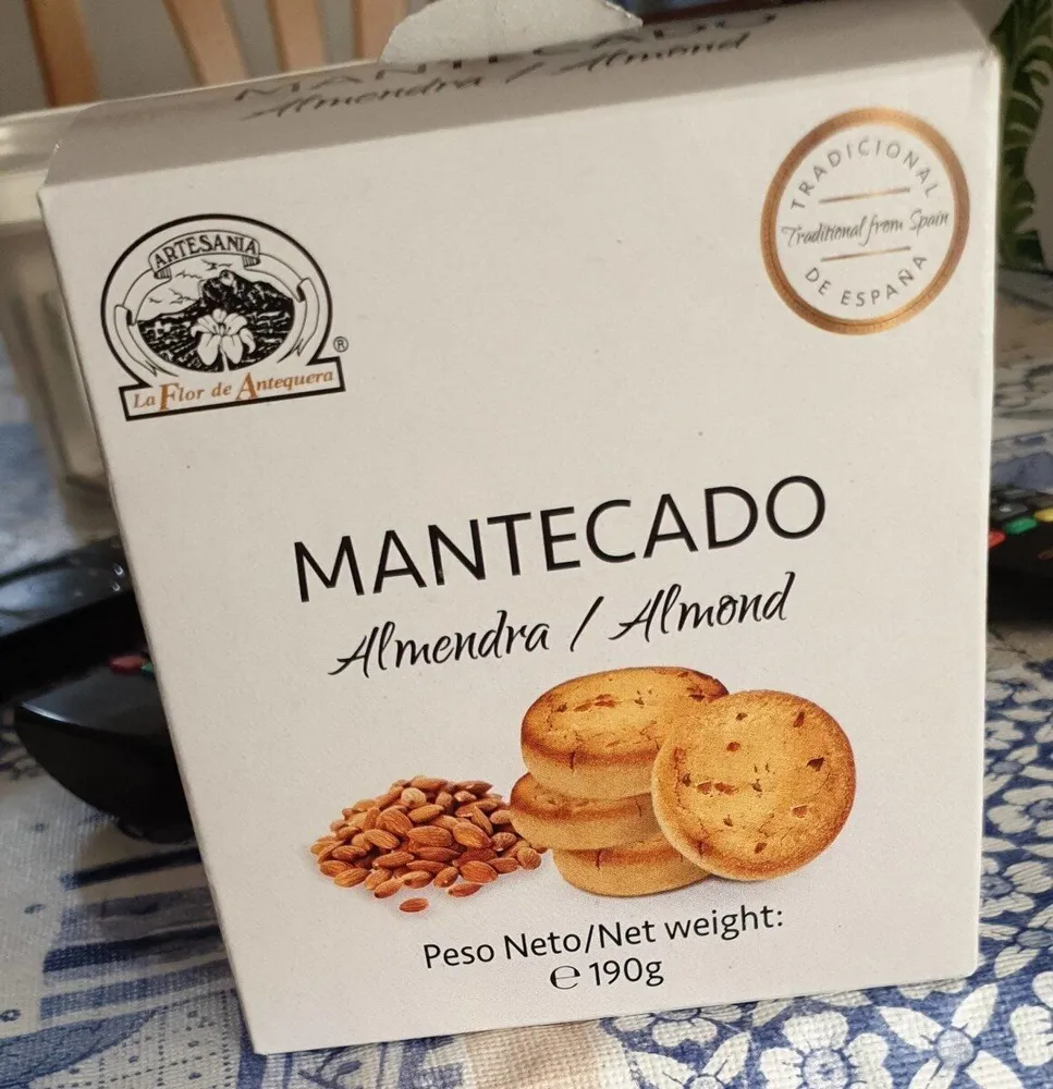 Mantecados de almendra
