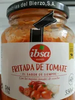 Fritada casera de tomate de cosecha con aceite de oliva