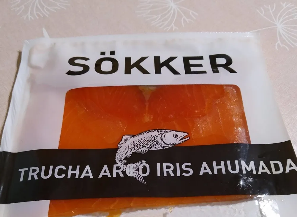 Trucha arco iris ahumada
