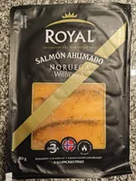 Salmón ahumado marinado con eneldo