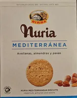 Nuria mediterránea con avellanas, almendras y pasas
