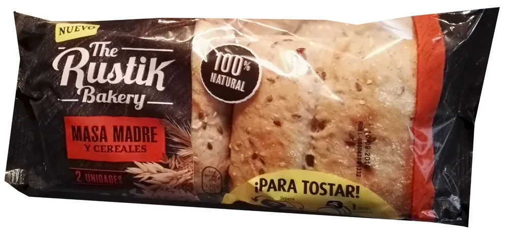 Pan de masa madre y cereales