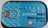Atum posta ao natural