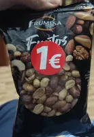 Cacahuete con piel tostado y salado