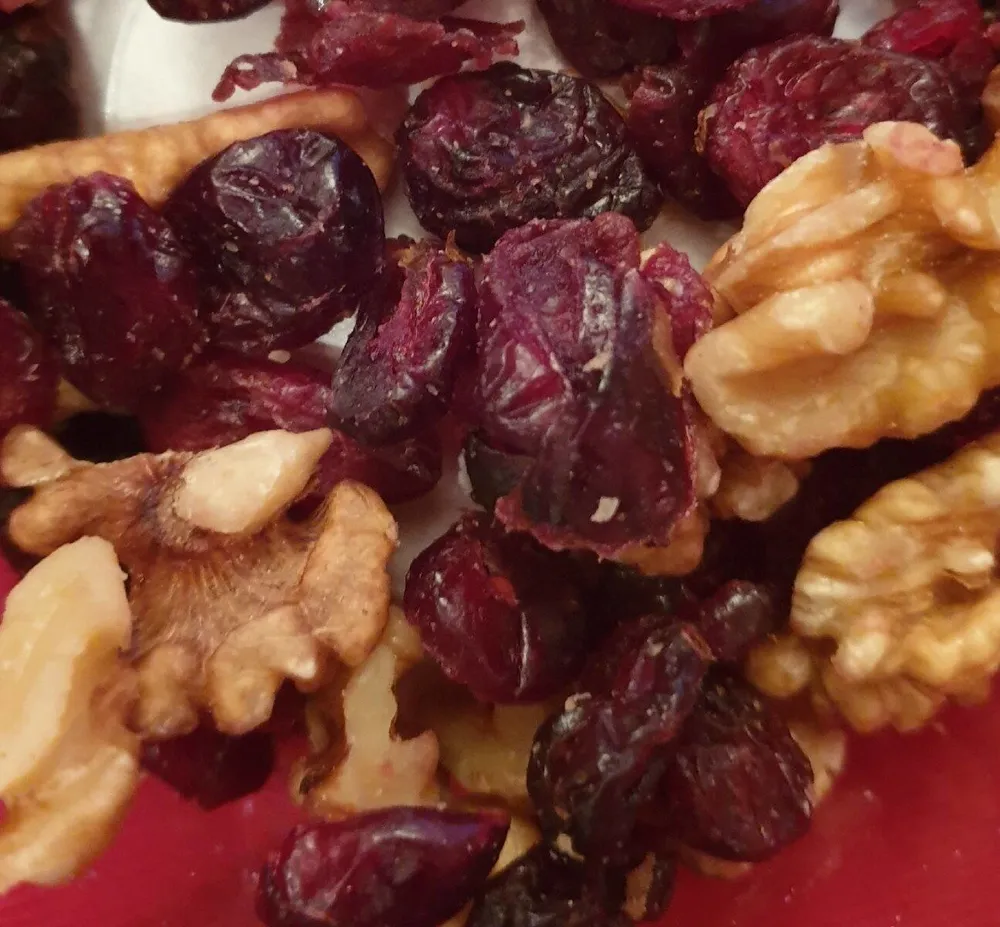 Coktail nueces y arándanos