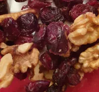 Coktail nueces y arándanos