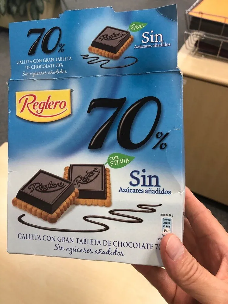 Galleta con gran tableta de chocolate 70% sin azúcares
