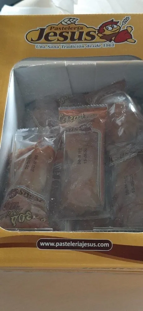 Lazos de hojaldre y miel