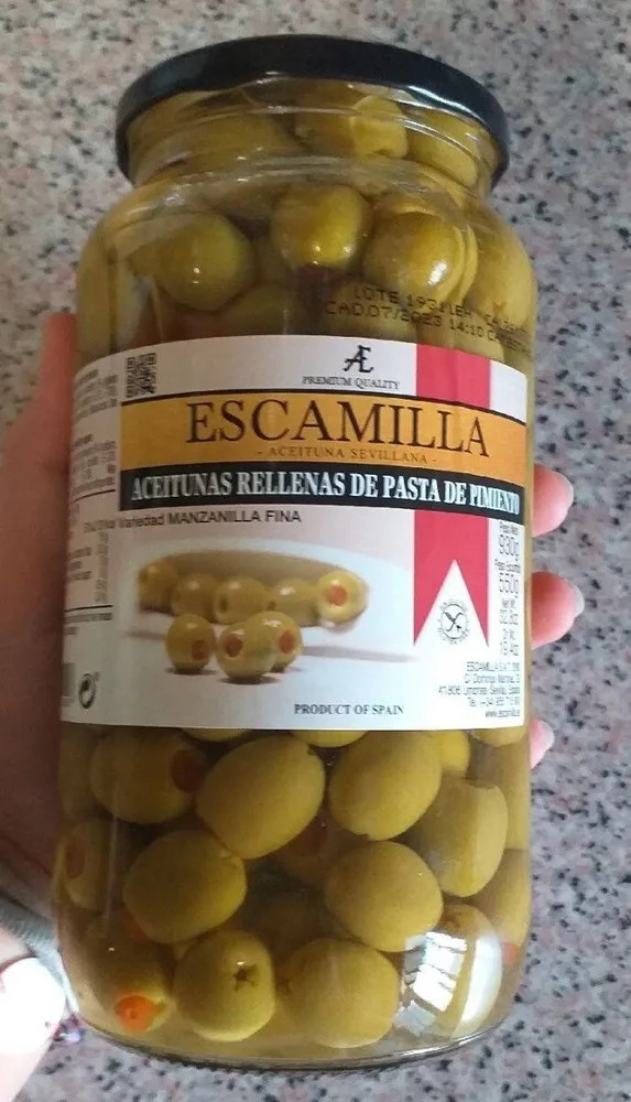 Aceitunas rellenas de pasta de pimiento