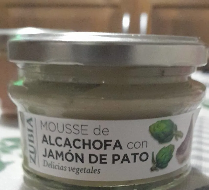 Mousse de alcachofa con jamón de pato