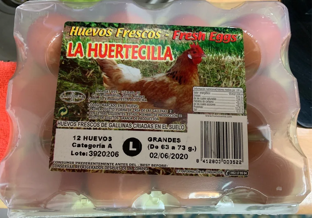 Huevos L