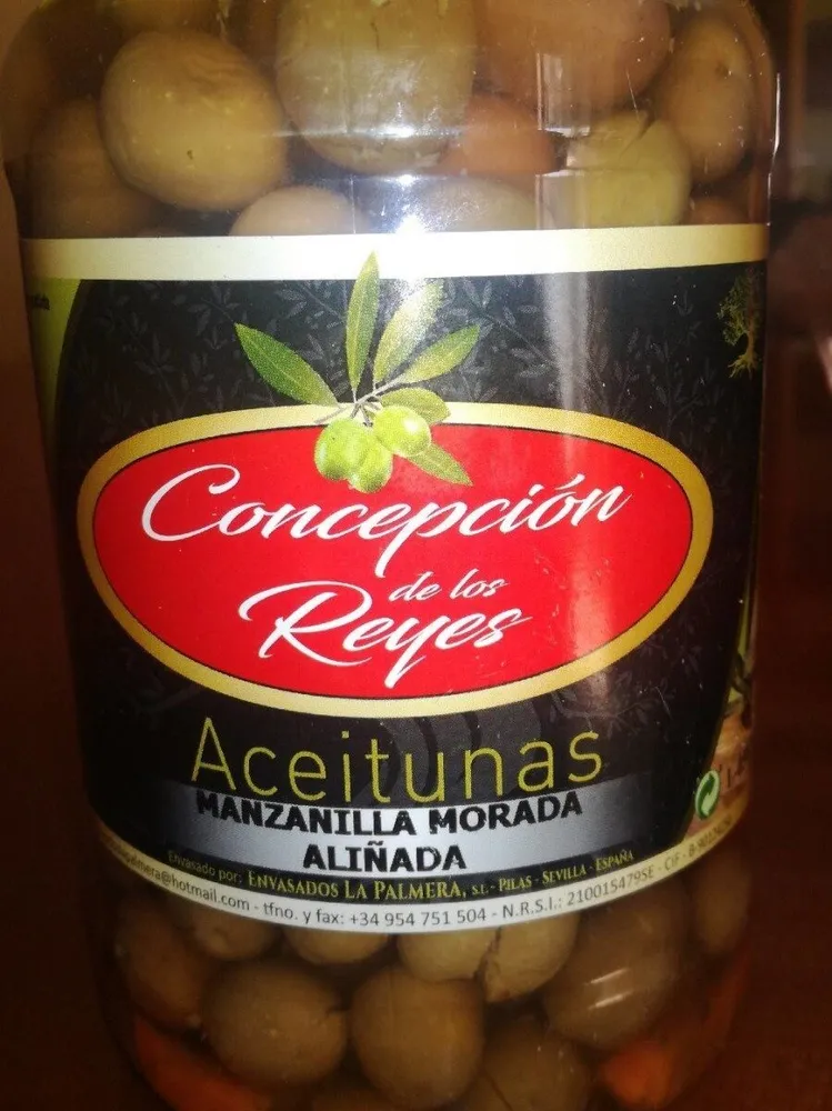 Aceitunas manzanilla morada aliñada