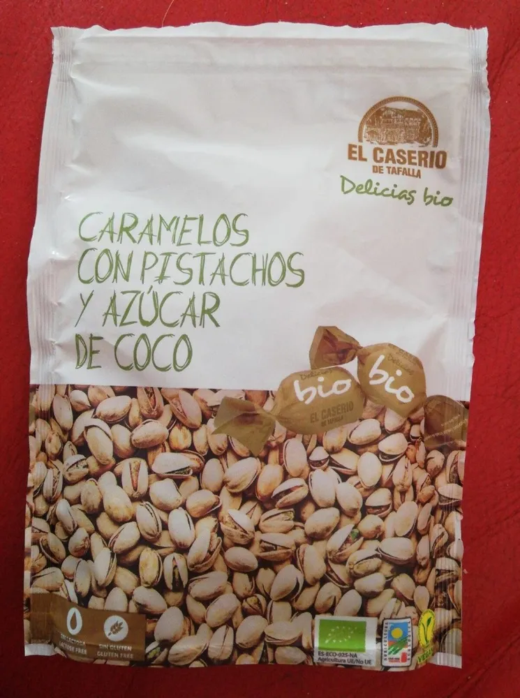 Caramelos con pistachos y azúcar de coco