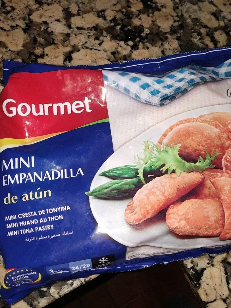 Mini empanadilla de atún
