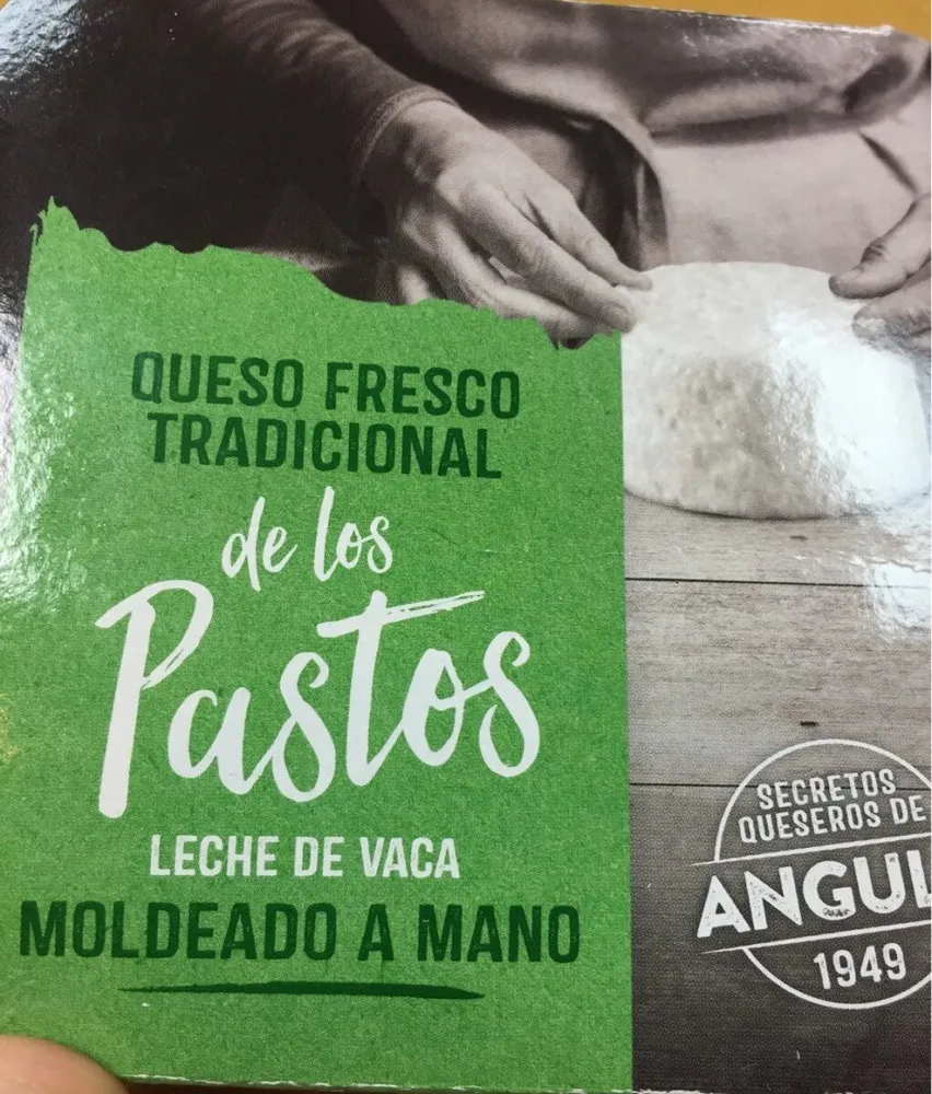 Queso fresco tradicional de los pastos