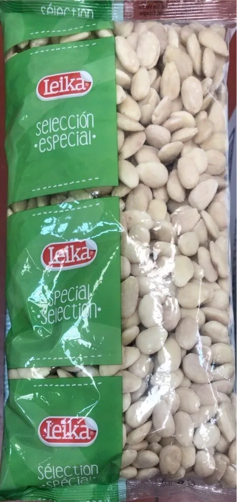 Almendra comuna cruda