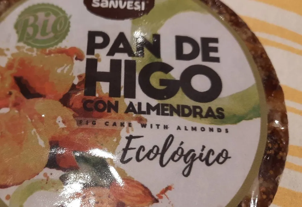 Pan de higo con almendras