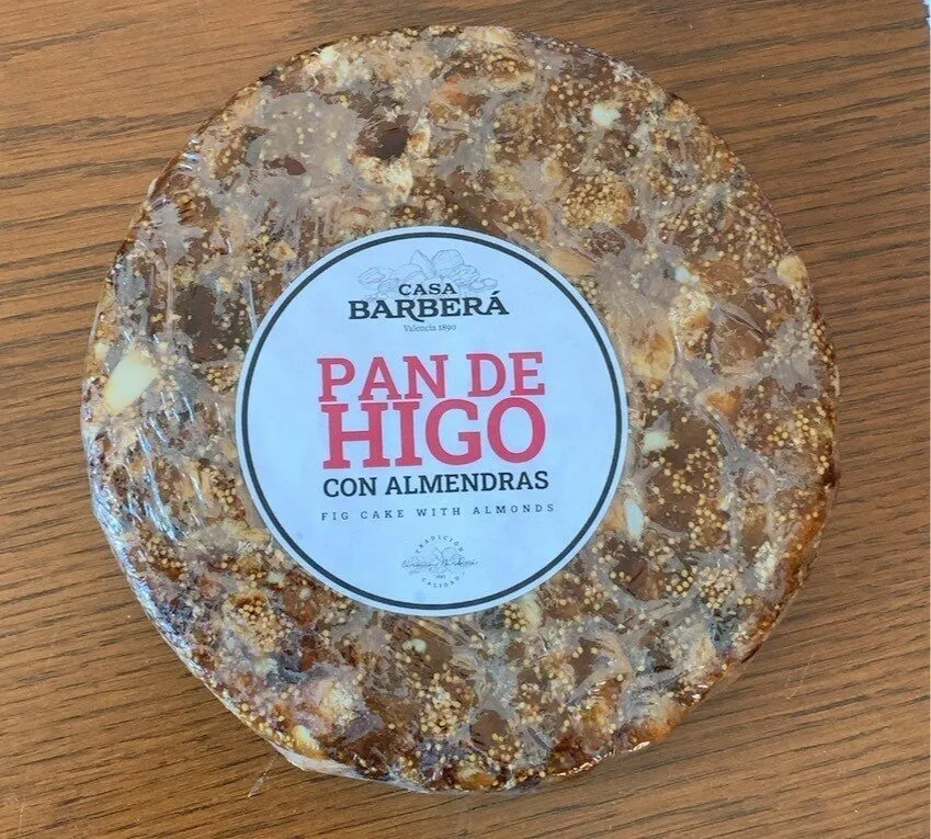 Pan de higo con almendras