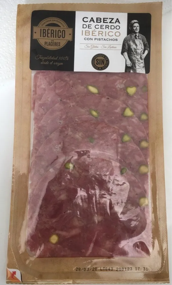 Cabeza de cerdo iberico con pistachos