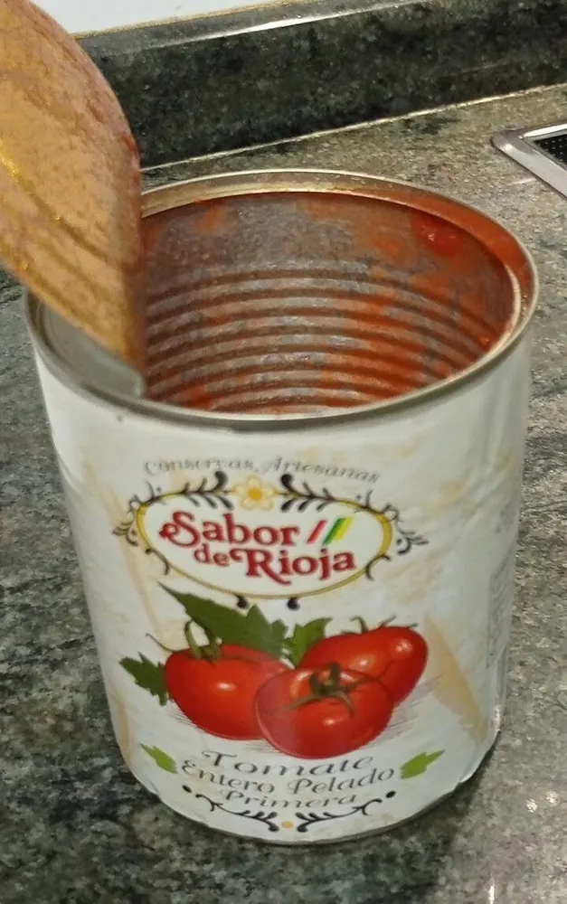 Tomate entero pelado
