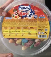 CHUCHES mega sour mix