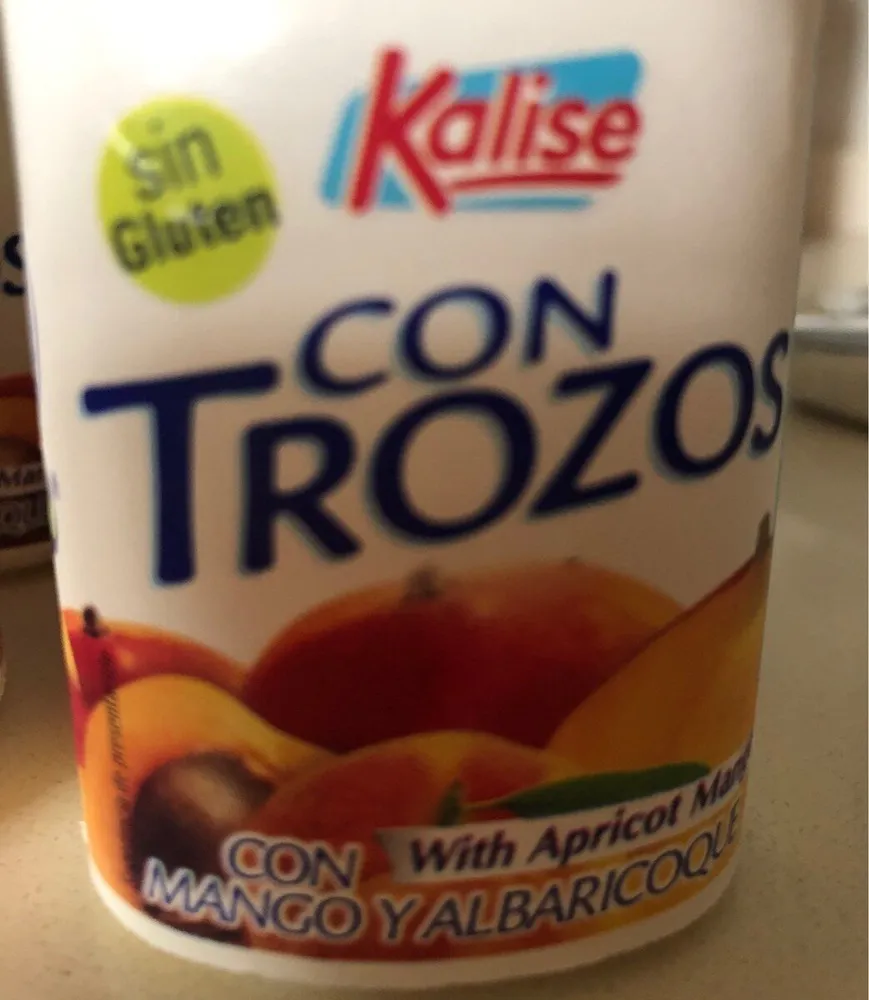 Yogur con trozos mango y albaricoque