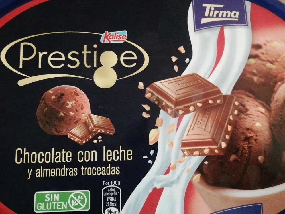 Prestige chocolate con leche y almendras troceada