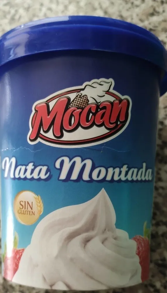 Nata montada azucarada, aromatizada y congelada