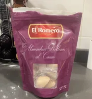 Almendras rellenas al cacao