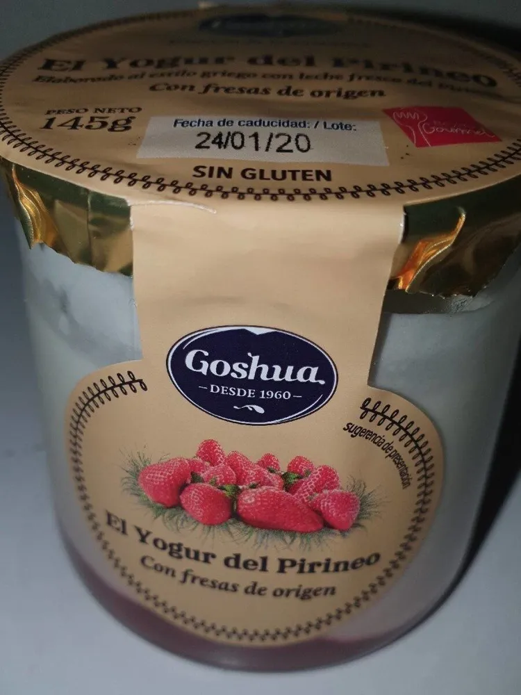 Yogur del Pirineo con fresas