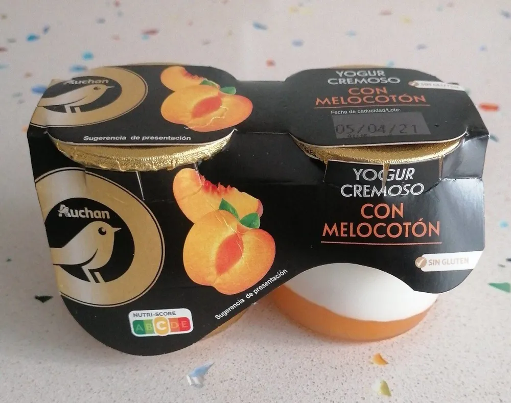 Yogur cremoso con melocotón