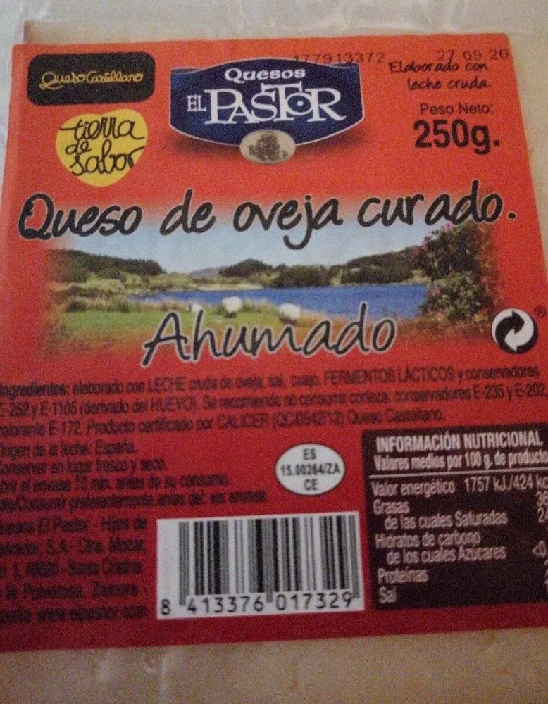 Queso de oveja curado ahumado
