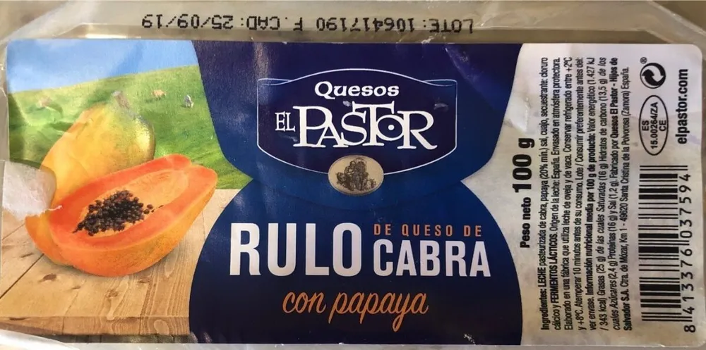 Rulo de queso de cabra con papaya