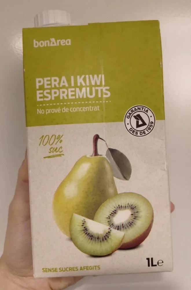 Pera y kiwi exprimidos