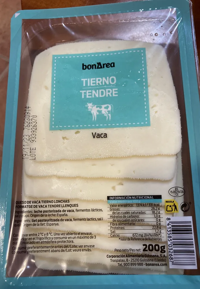 Queso de vaca tierno en lonchas