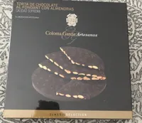 Torta de chocolate al fondant con almendras