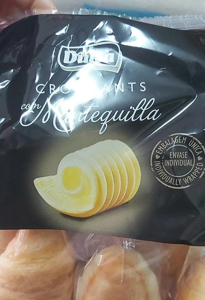 Croissants con mantequilla