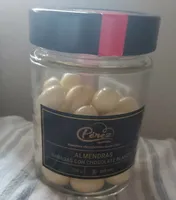 Almendras bañadas con chocolate blanco
