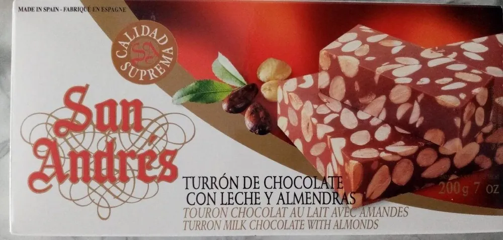 Turrón de chocolate con leche y almendras