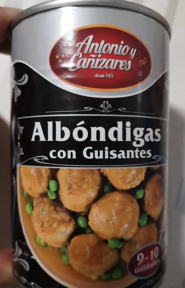 Albóndigas con guisantes