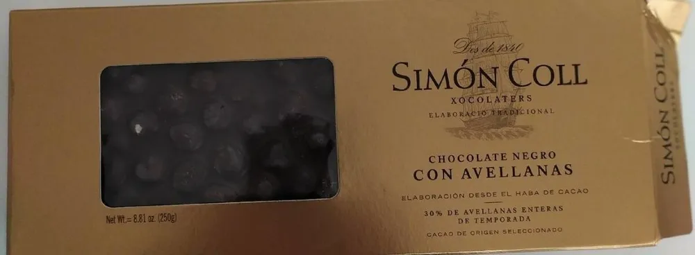 Chocolate negro con avellanas