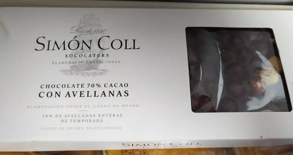 Chocolate 70% cacao con avellanas