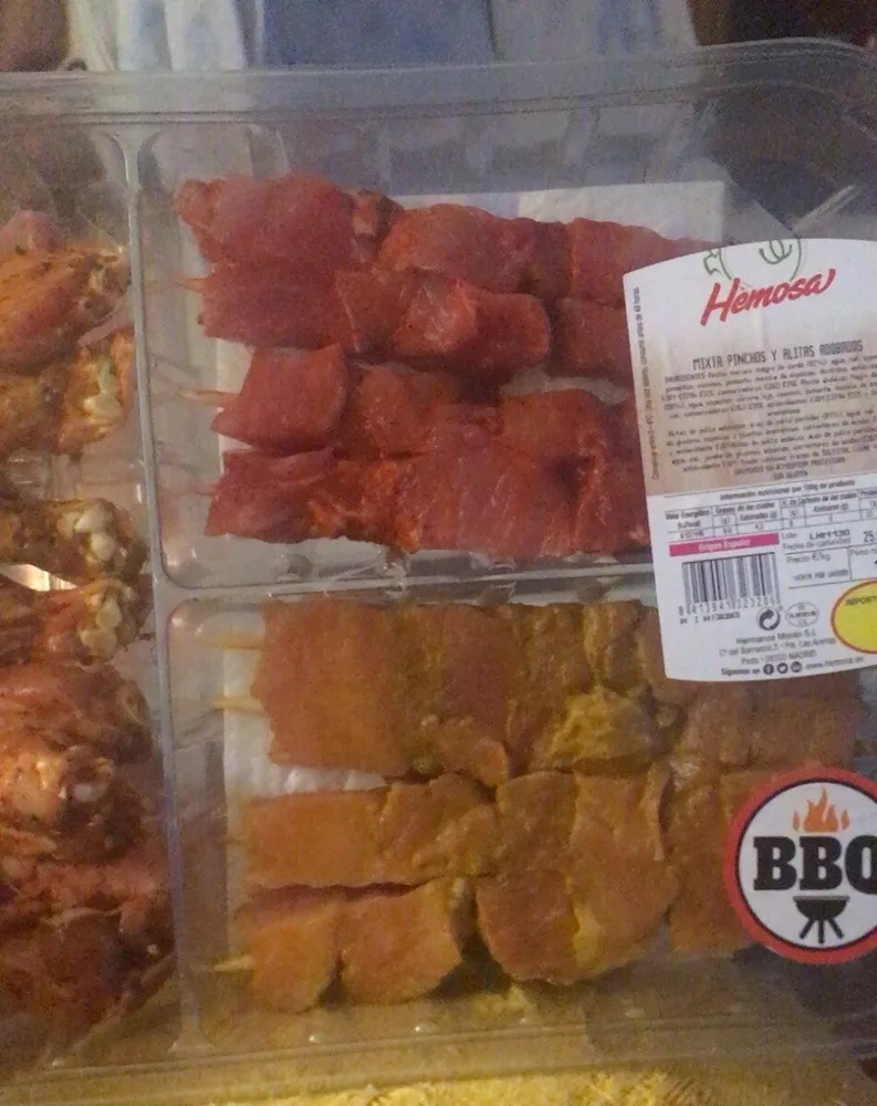 Mixta Pinchos y Alitas Adobados