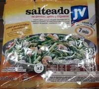Salteado de gambas, ajetes y trigueros