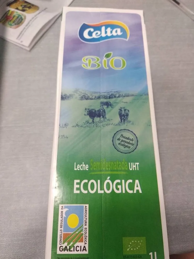 Leche semidesnatada ecológica