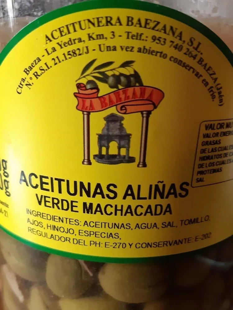 Aceitunas aliñadas verde machacadas