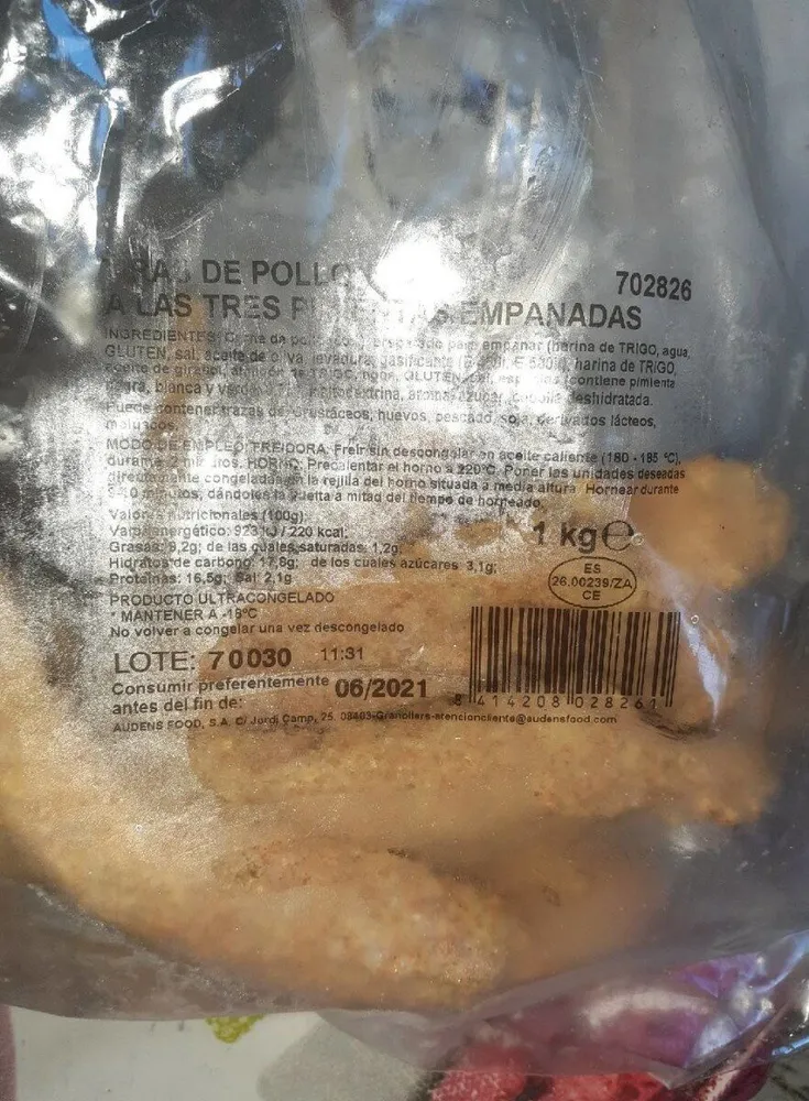 Tiras de pollo a las tres pimentas empanadas