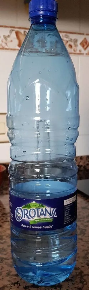Agua de la Serra de Espadà