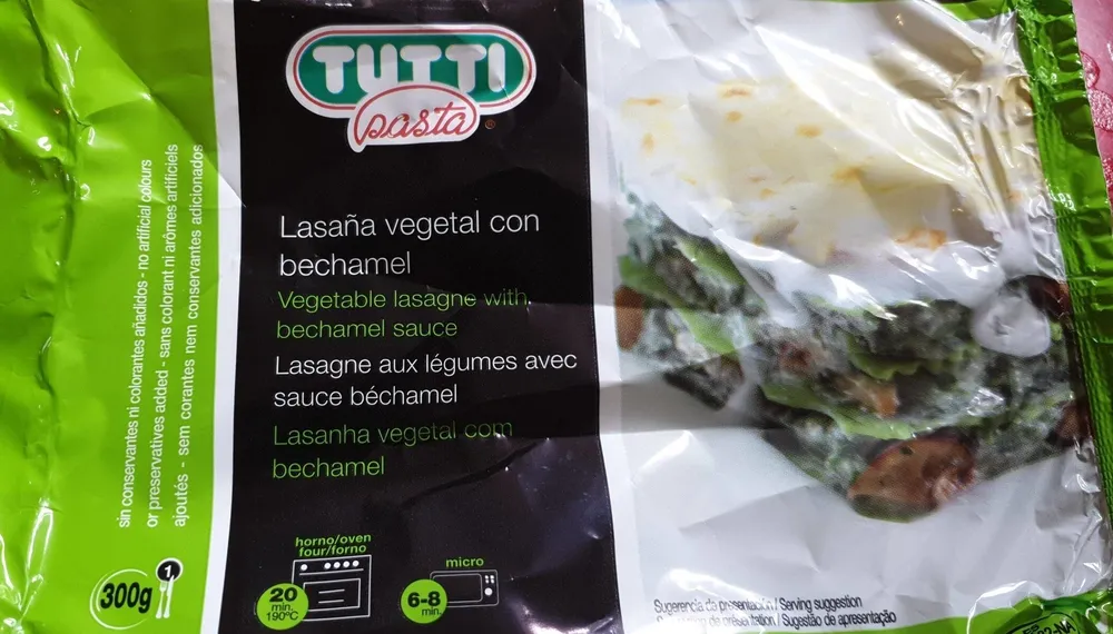 Lasagne aux legumes avec sauce bechamel