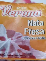 Postre helado nata fresa